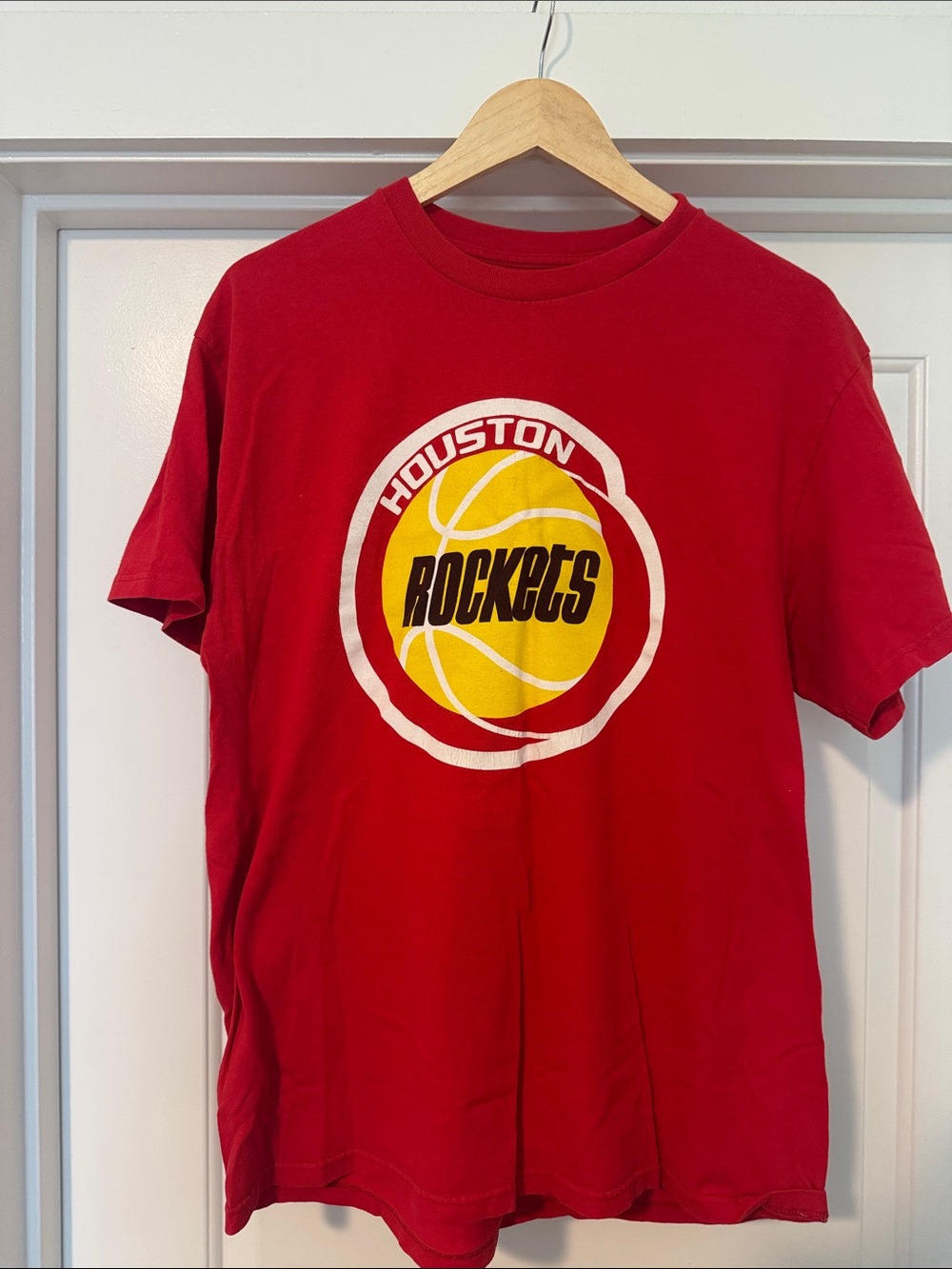 Mitchell & Ness Houston Rockets Red T‑Shirt with Yellow Logo